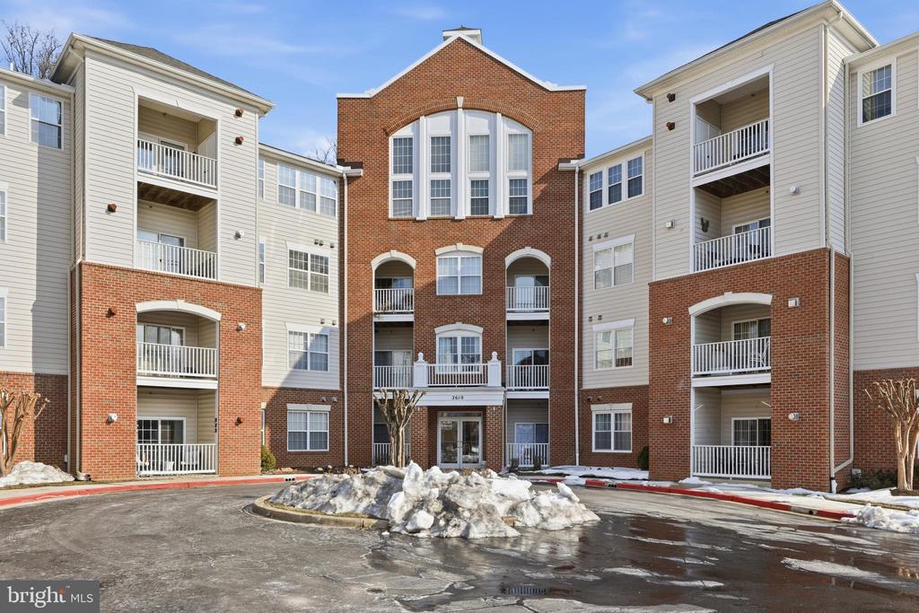 2610 CHAPEL LAKE DRIVE 408
