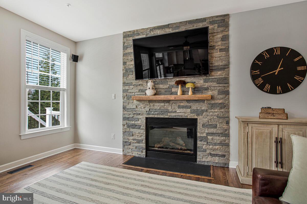 4240 SWEET LEAF LANE