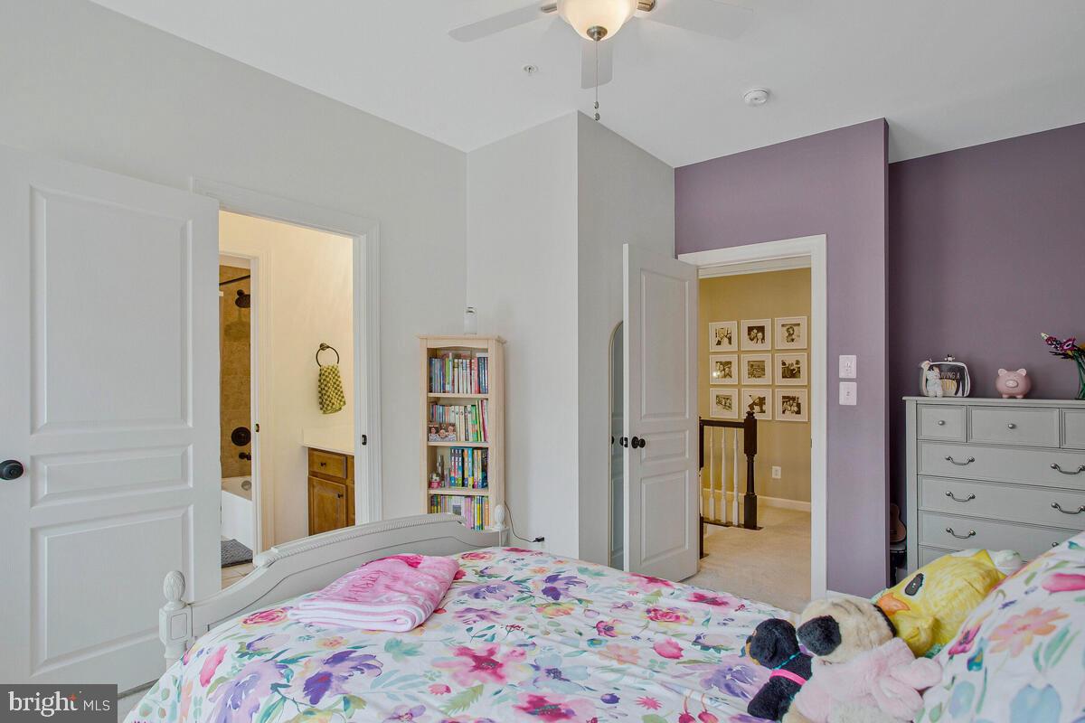 4240 SWEET LEAF LANE