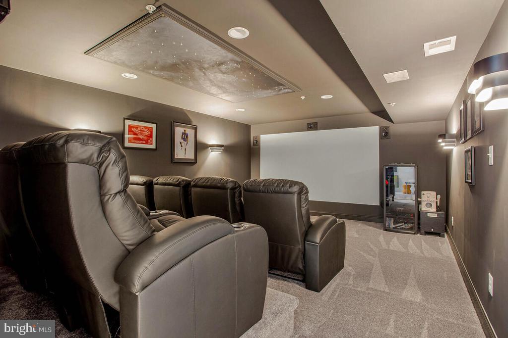 4240 SWEET LEAF LANE