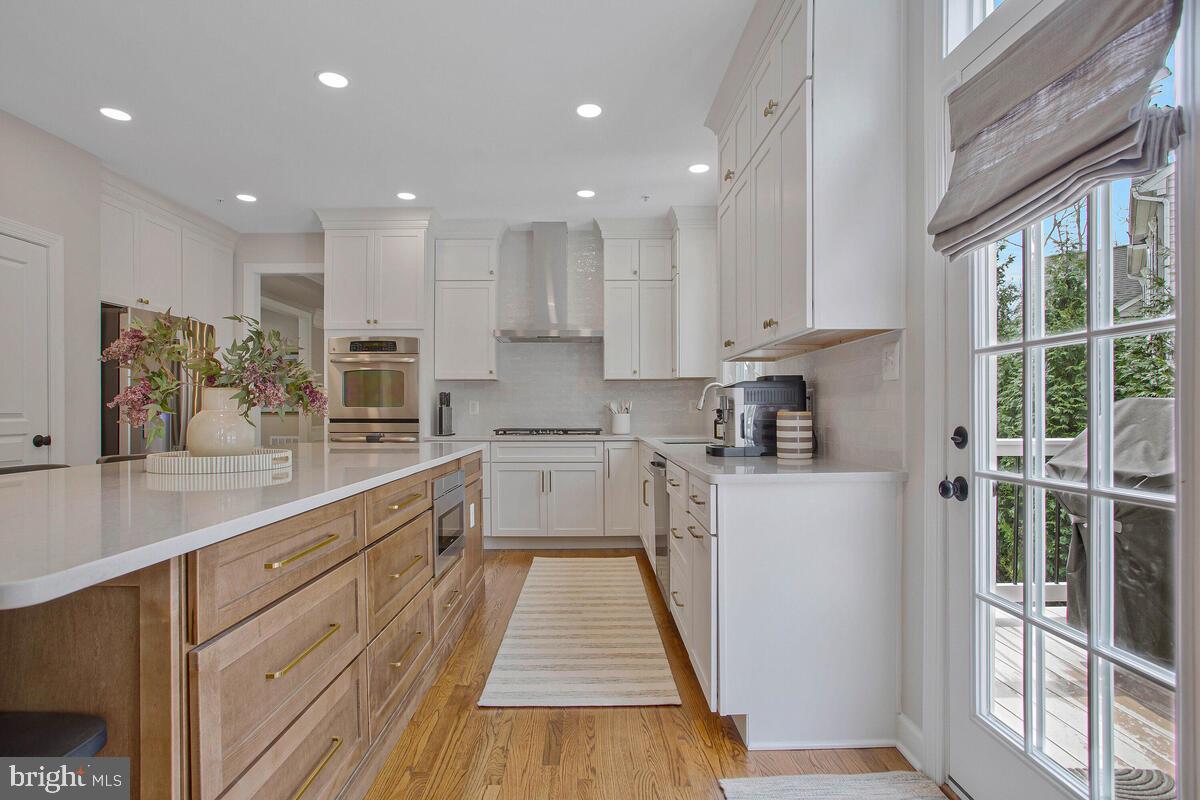 4240 SWEET LEAF LANE