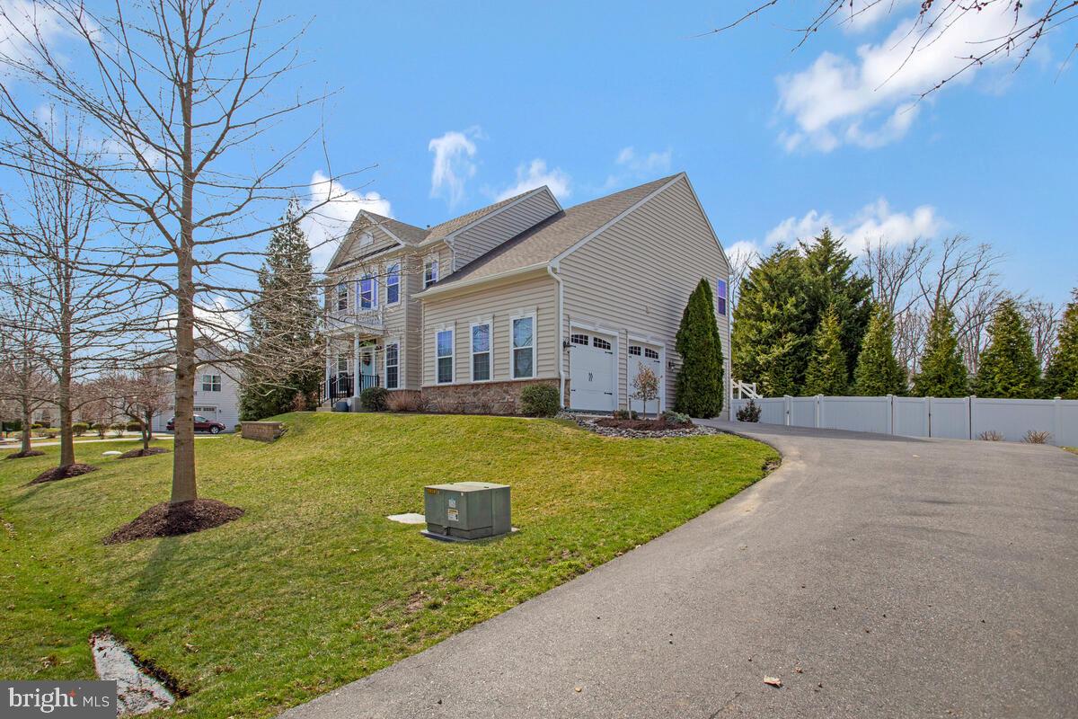 4240 SWEET LEAF LANE