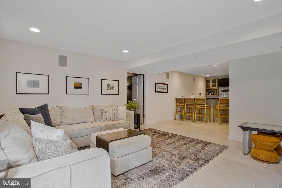 4240 SWEET LEAF LANE