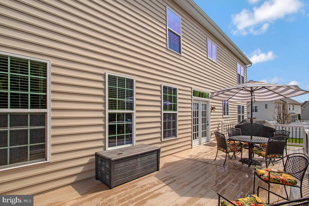 4240 SWEET LEAF LANE