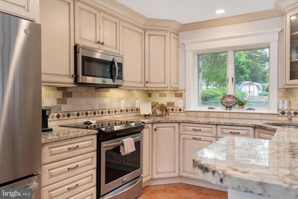 508 WALNUT DRIVE