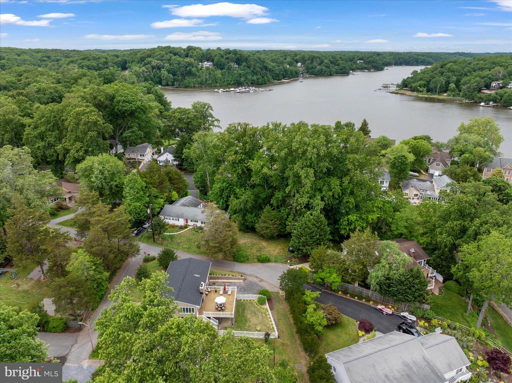 508 WALNUT DRIVE