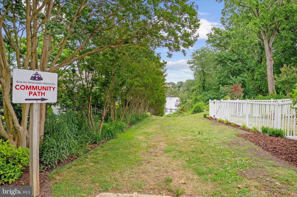 508 WALNUT DRIVE