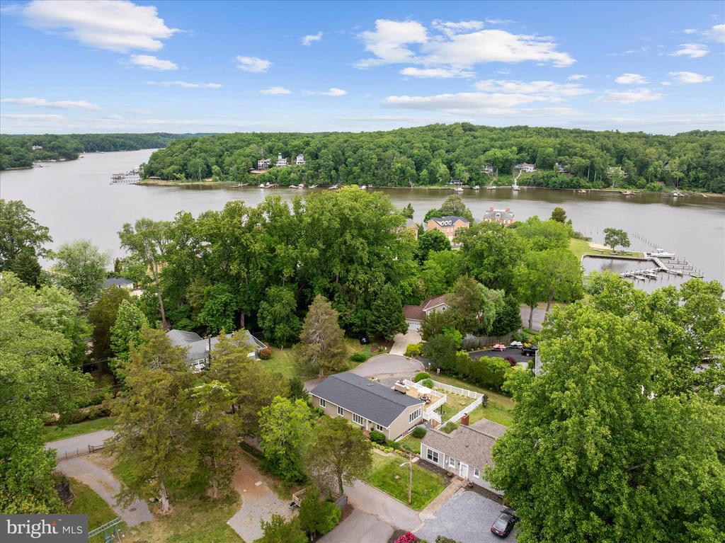 508 WALNUT DRIVE