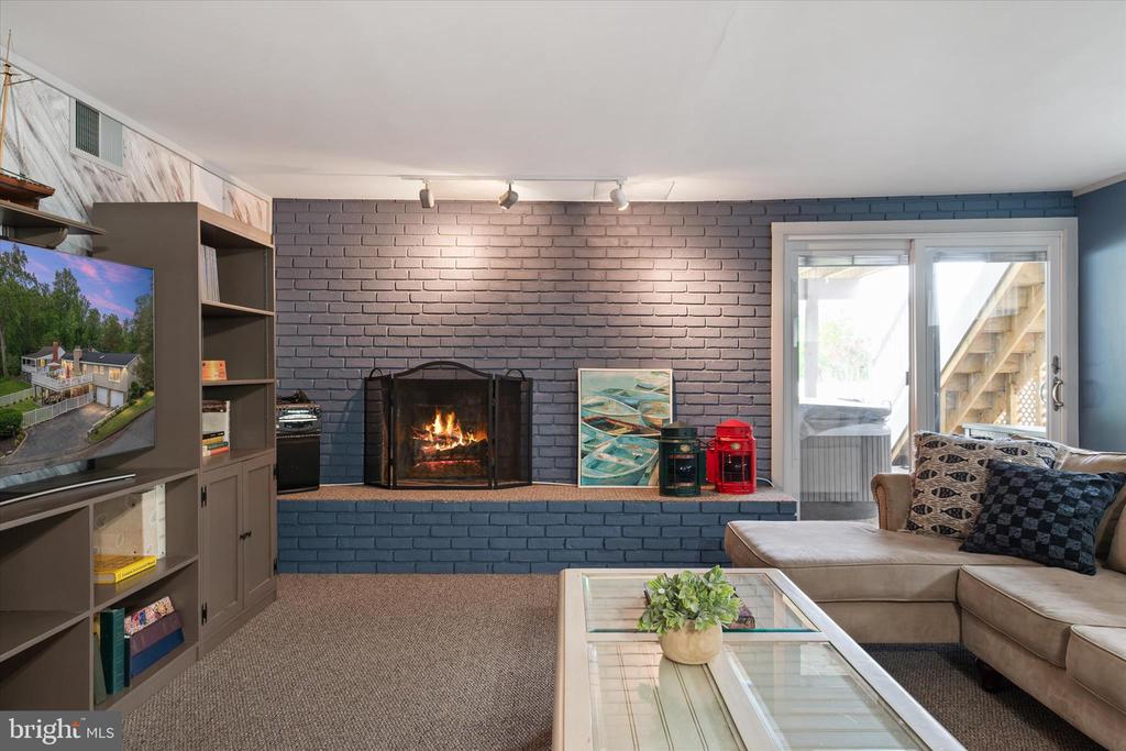 508 WALNUT DRIVE