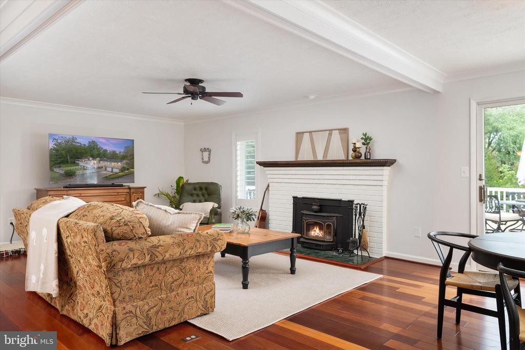 508 WALNUT DRIVE