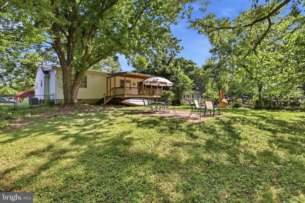 735 WARREN DRIVE