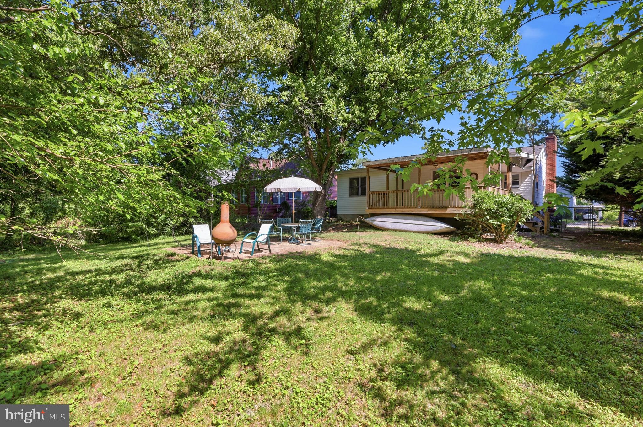 735 WARREN DRIVE