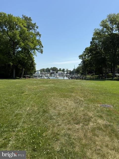 735 WARREN DRIVE