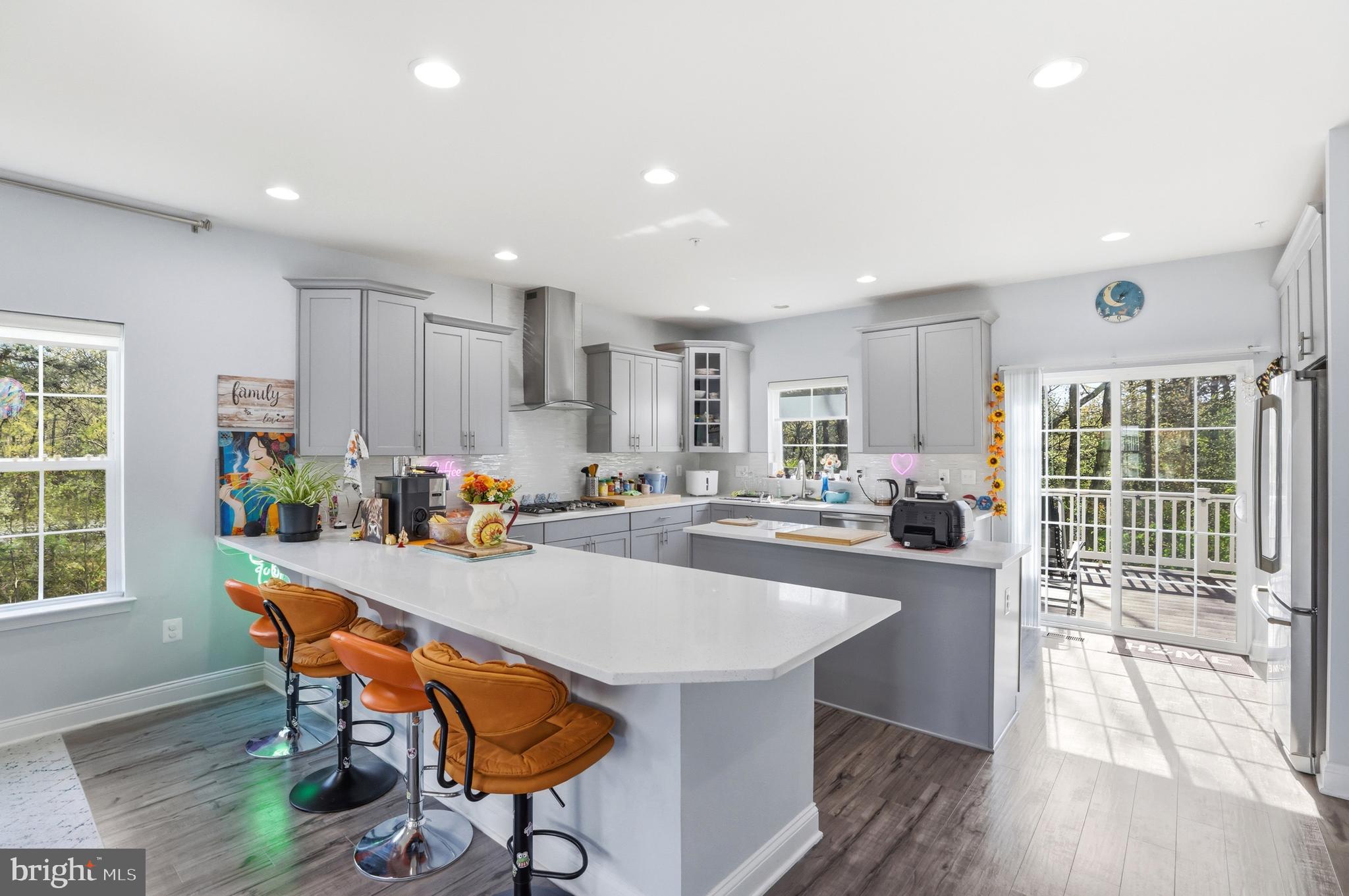 623 CLEAR BLUE LANE