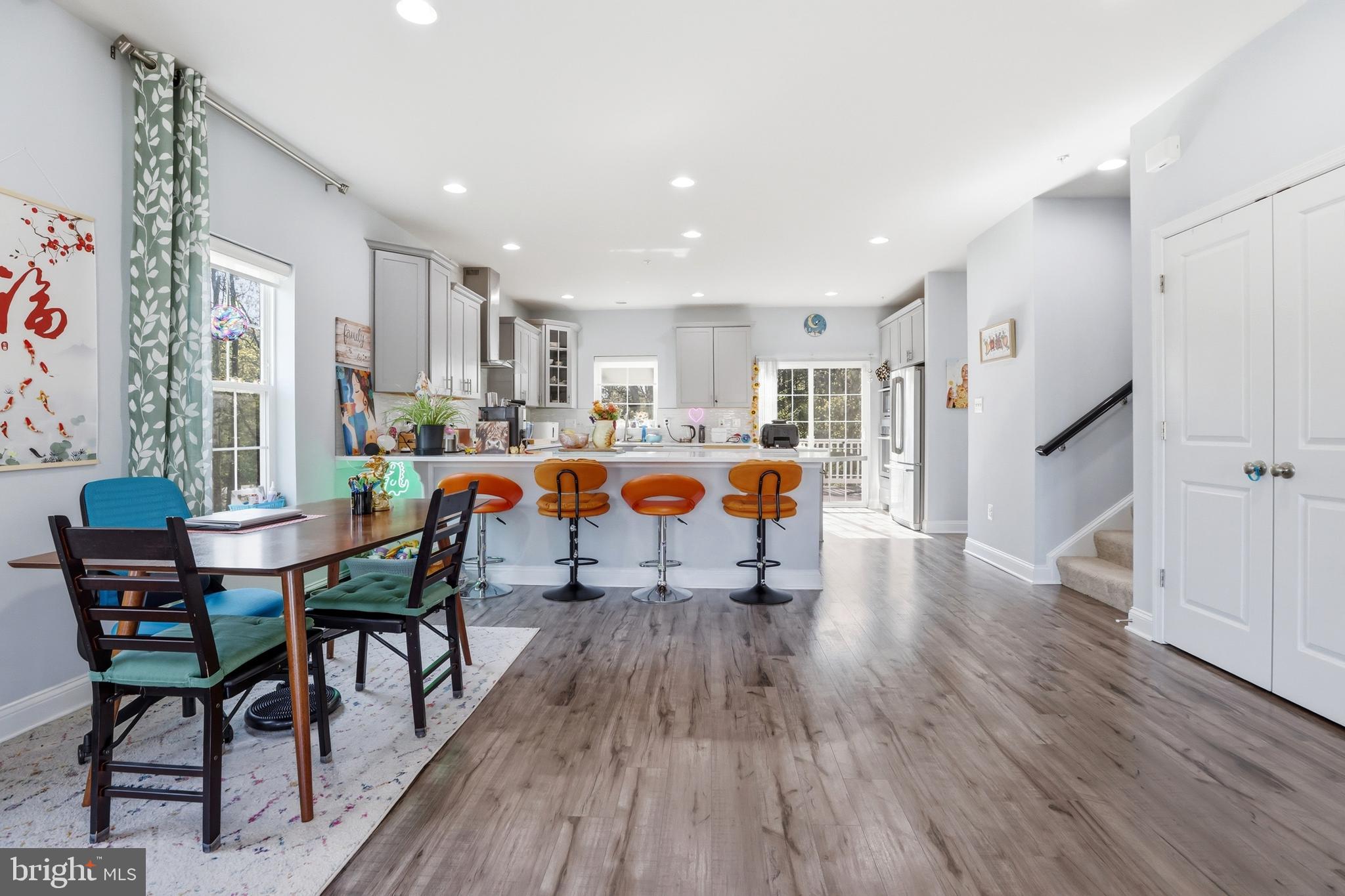 623 CLEAR BLUE LANE