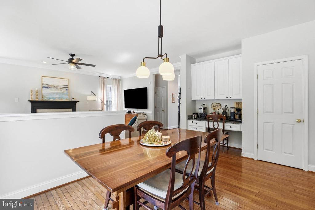 1610 STERN COURT