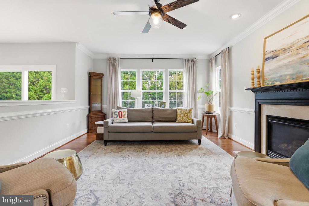 1610 STERN COURT