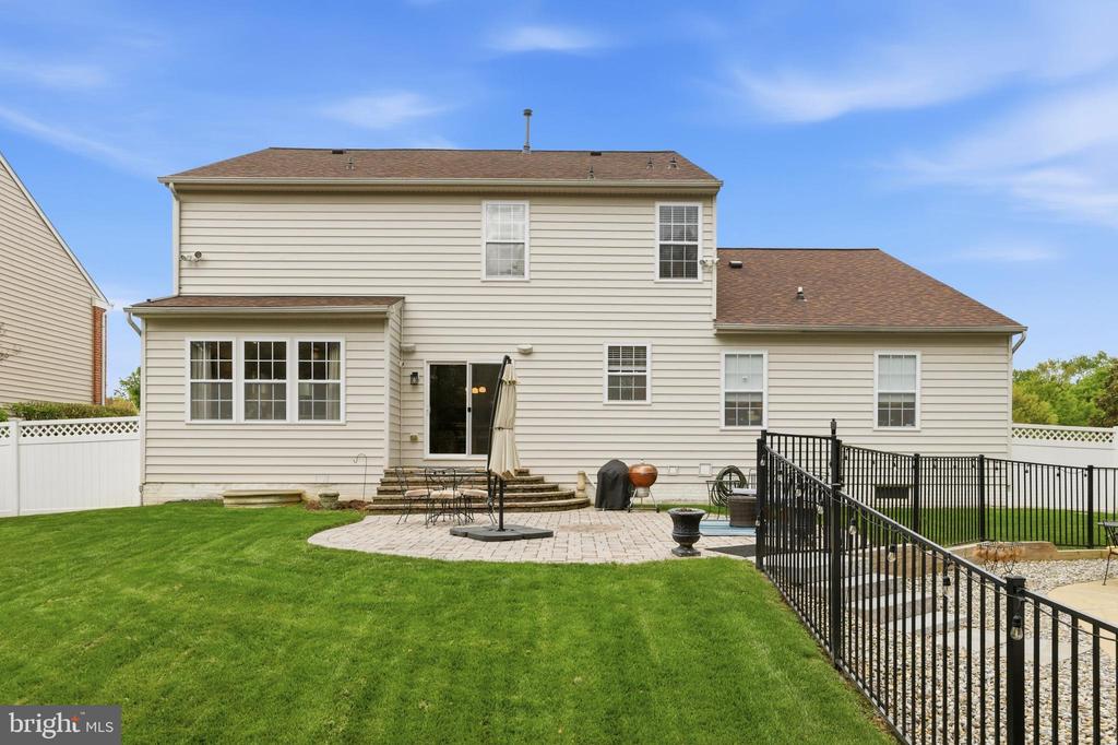 1610 STERN COURT