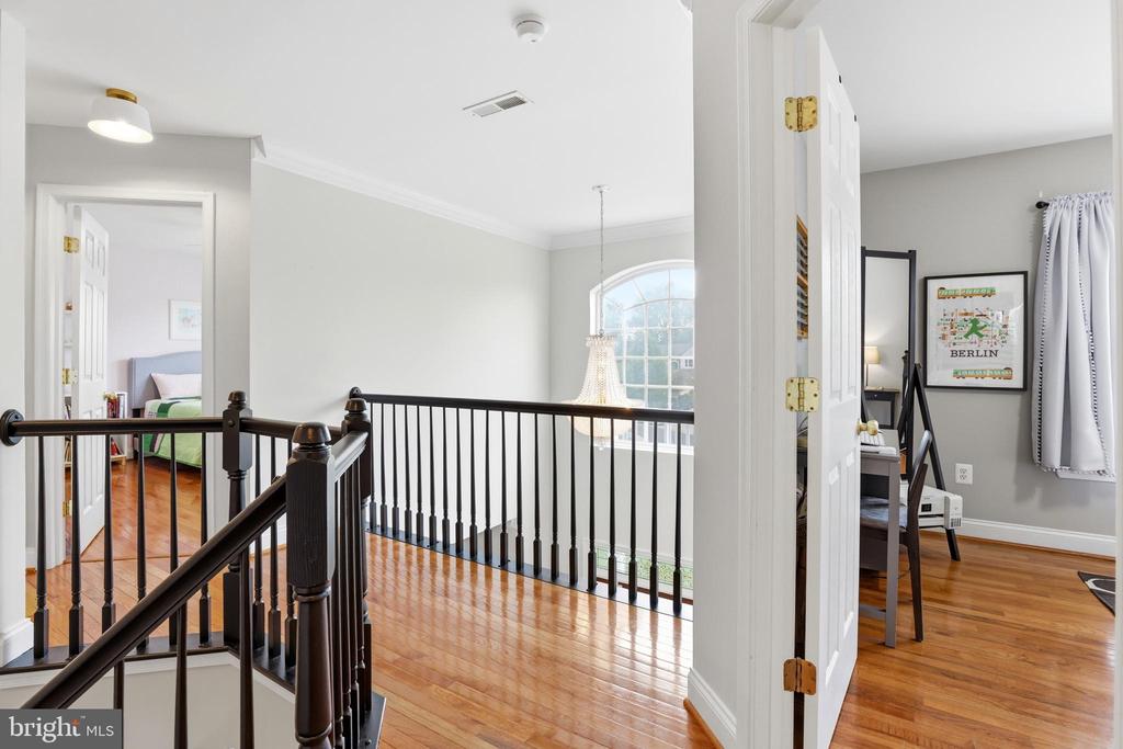 1610 STERN COURT