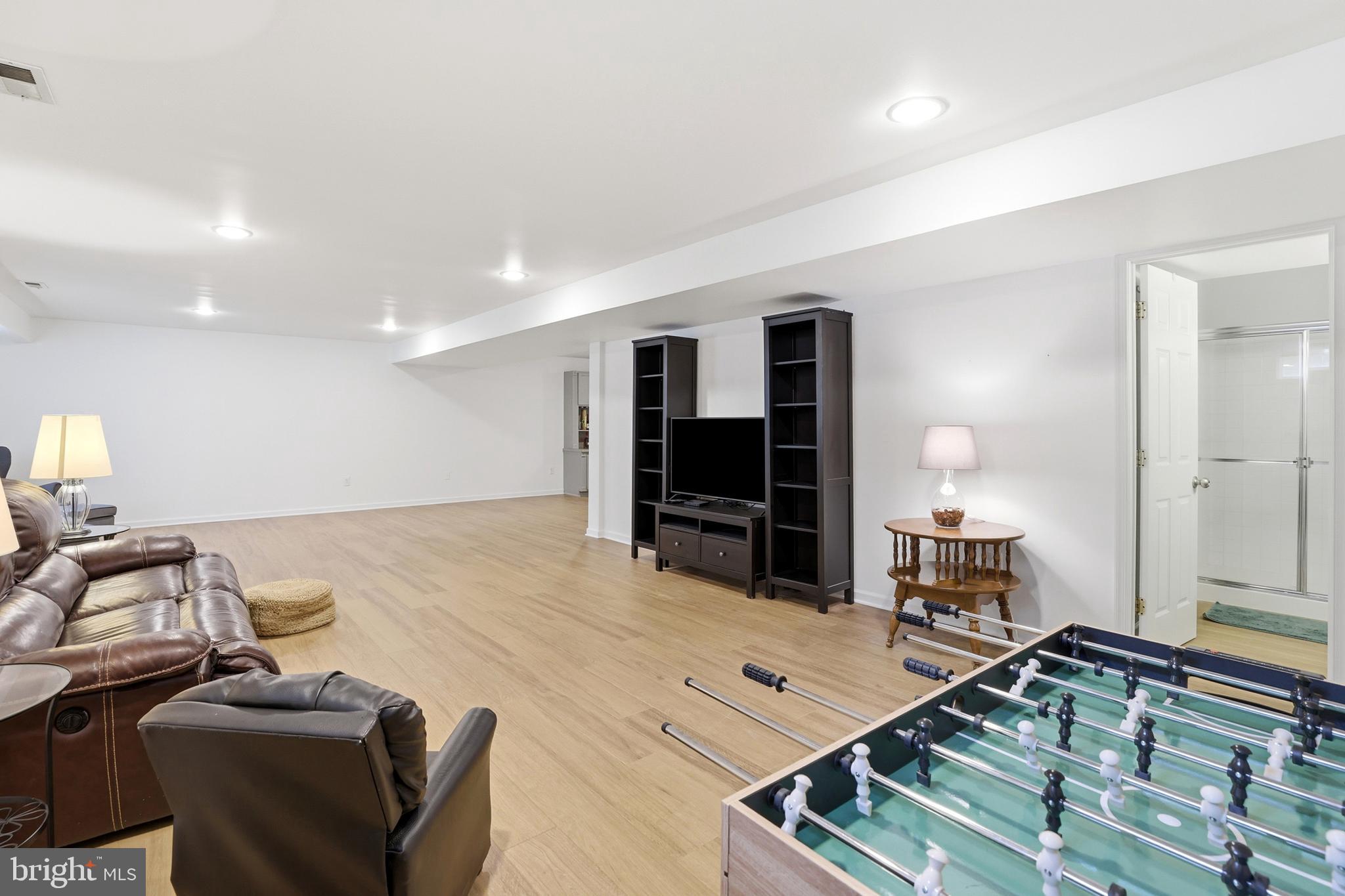 1610 STERN COURT