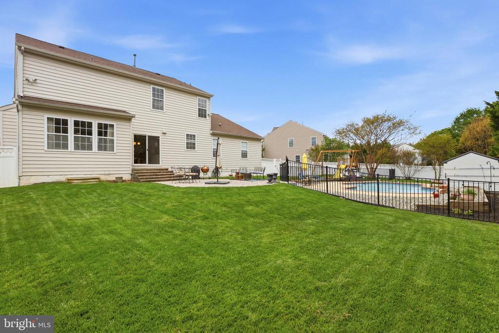 1610 STERN COURT