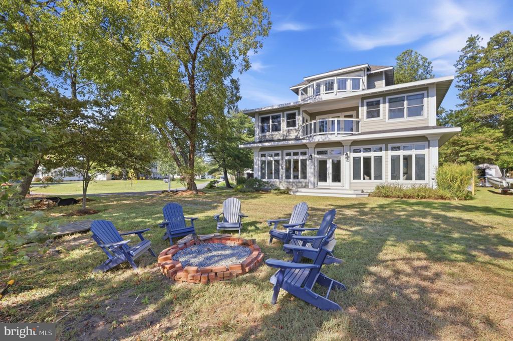 5739 SHORE DRIVE