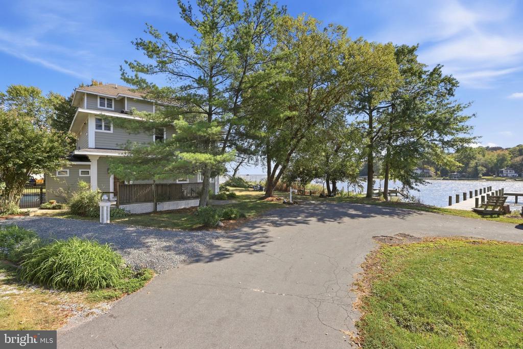 5739 SHORE DRIVE
