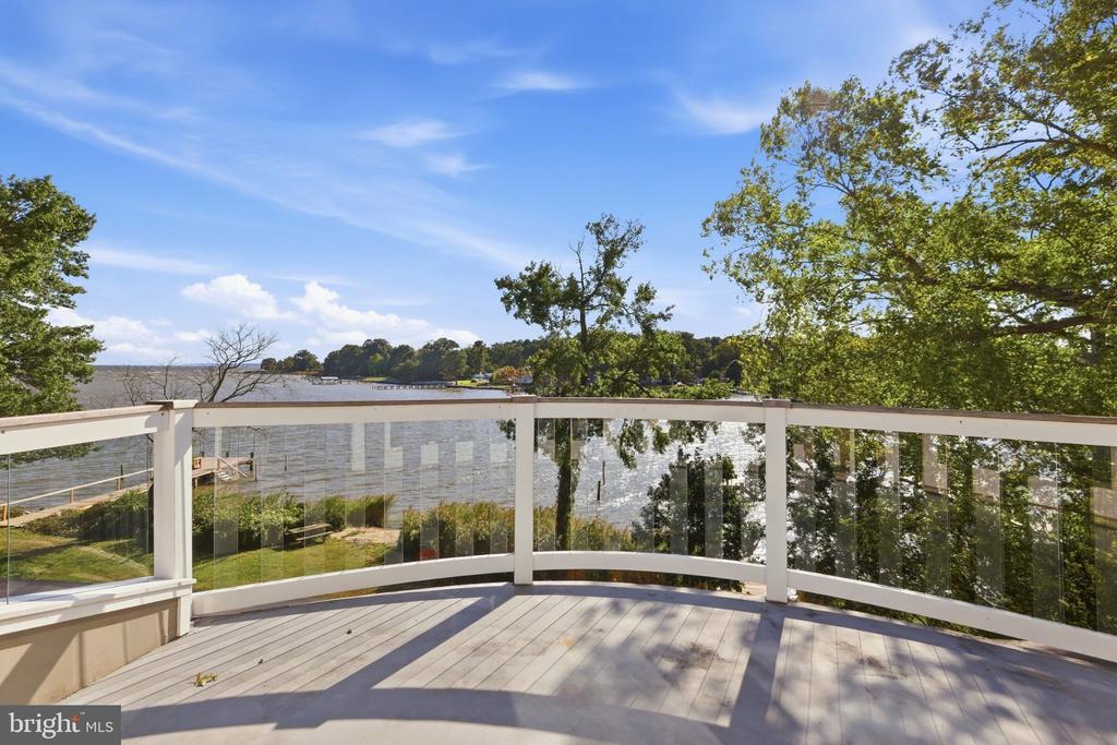 5739 SHORE DRIVE