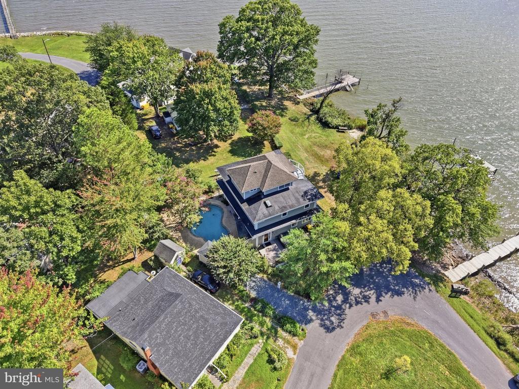 5739 SHORE DRIVE