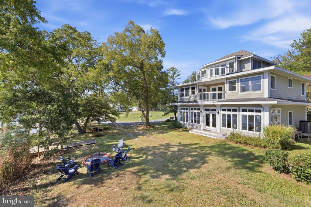 5739 SHORE DRIVE