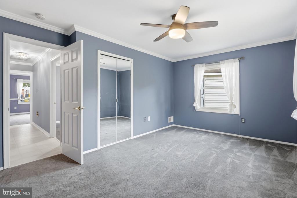950 NOVEMBER COURT