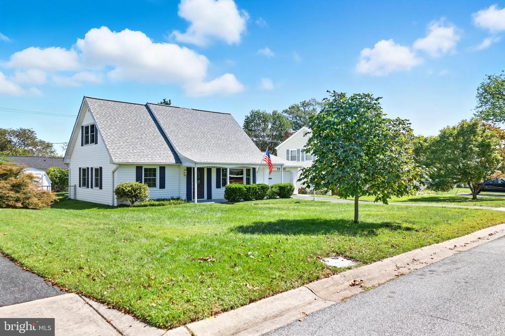12402 SKYLARK LANE