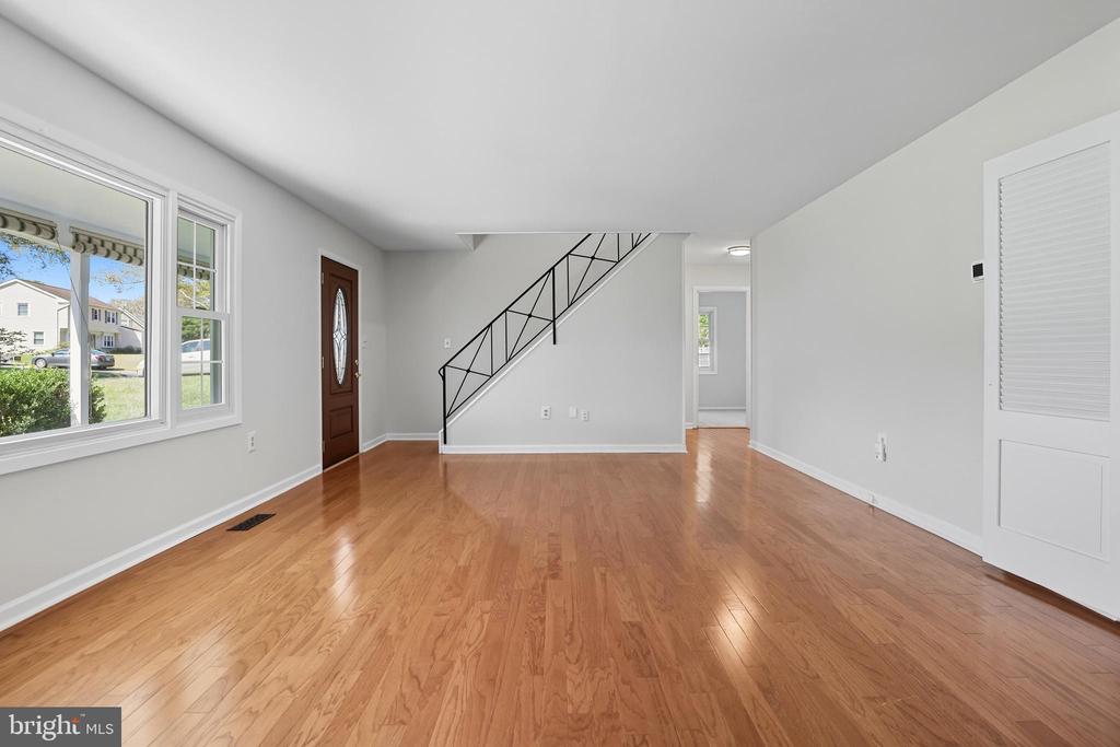 12402 SKYLARK LANE