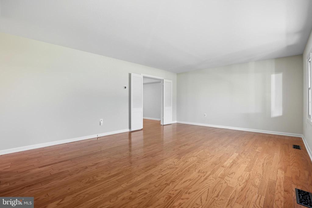 12402 SKYLARK LANE