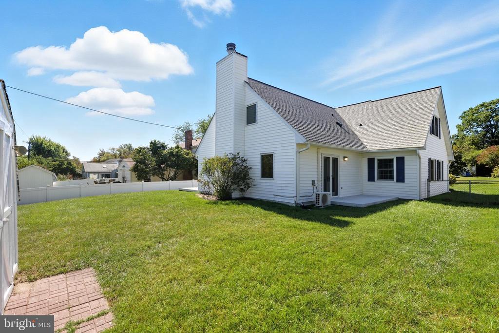 12402 SKYLARK LANE