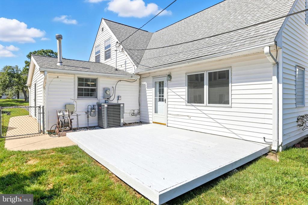 12402 SKYLARK LANE