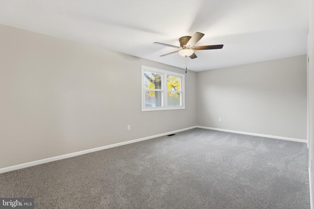 12804 HOLIDAY LANE
