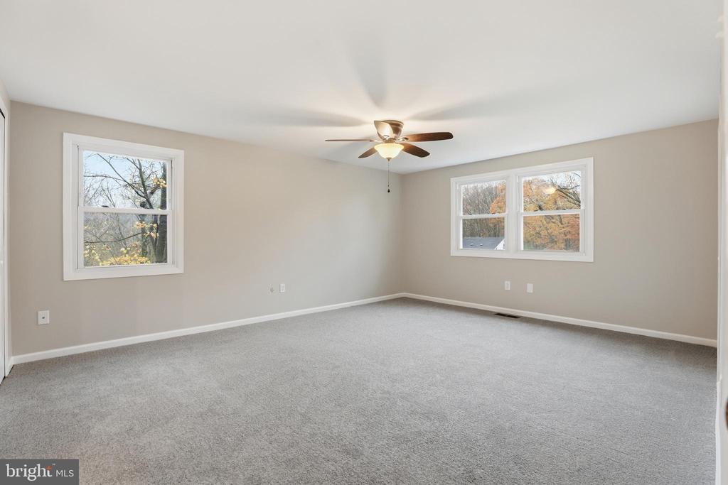 12804 HOLIDAY LANE