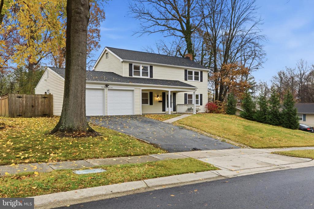 12804 HOLIDAY LANE