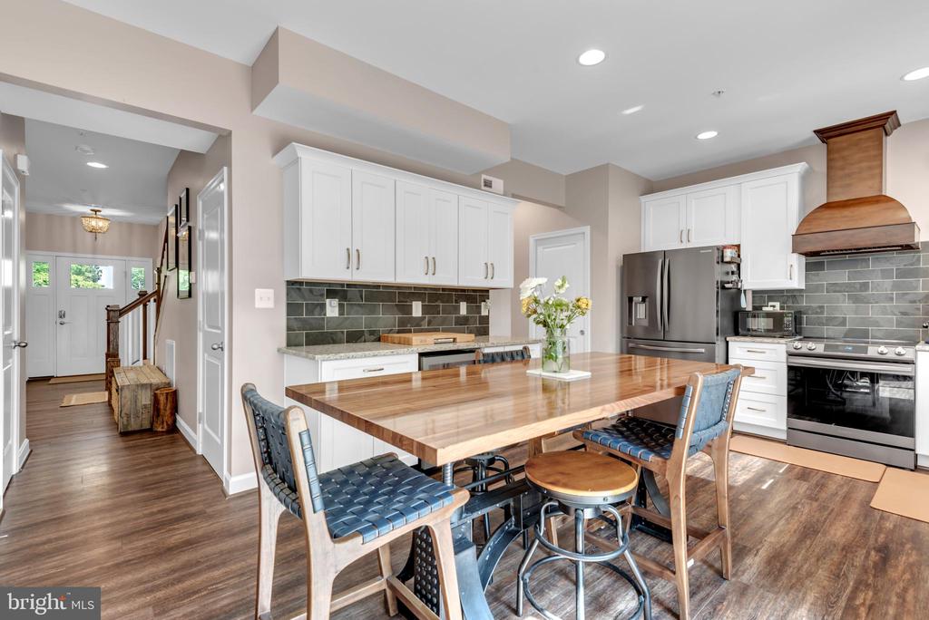 158 Ackerman Dr