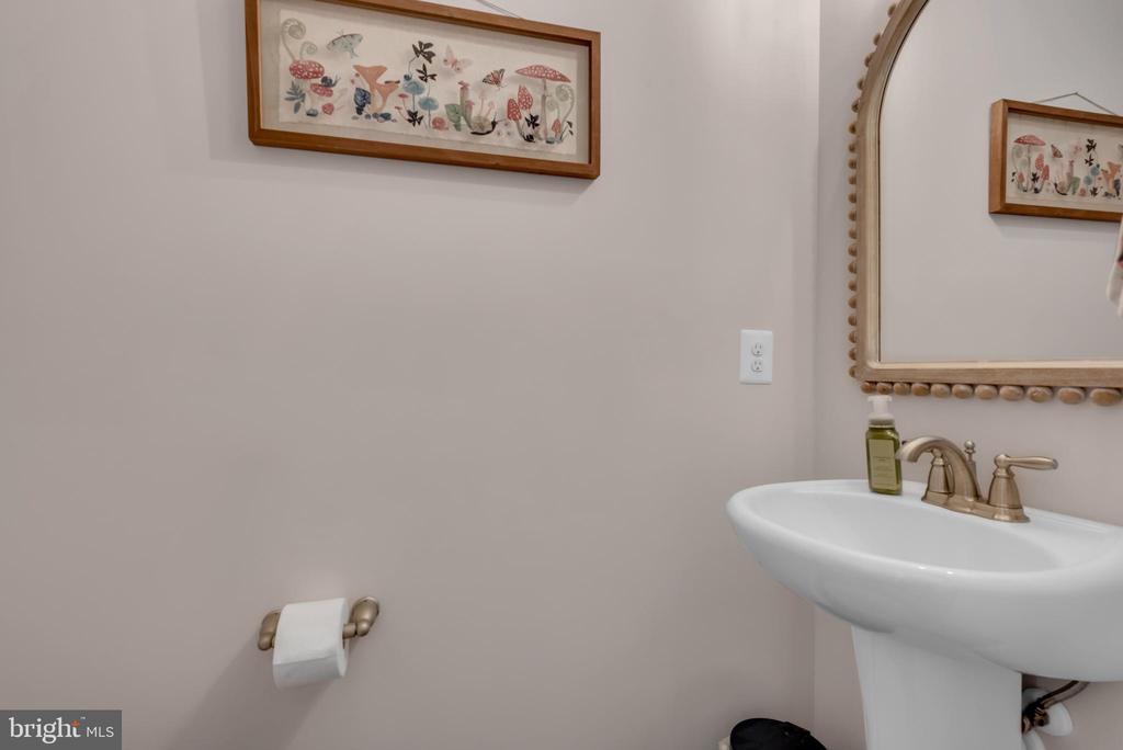 158 Ackerman Dr
