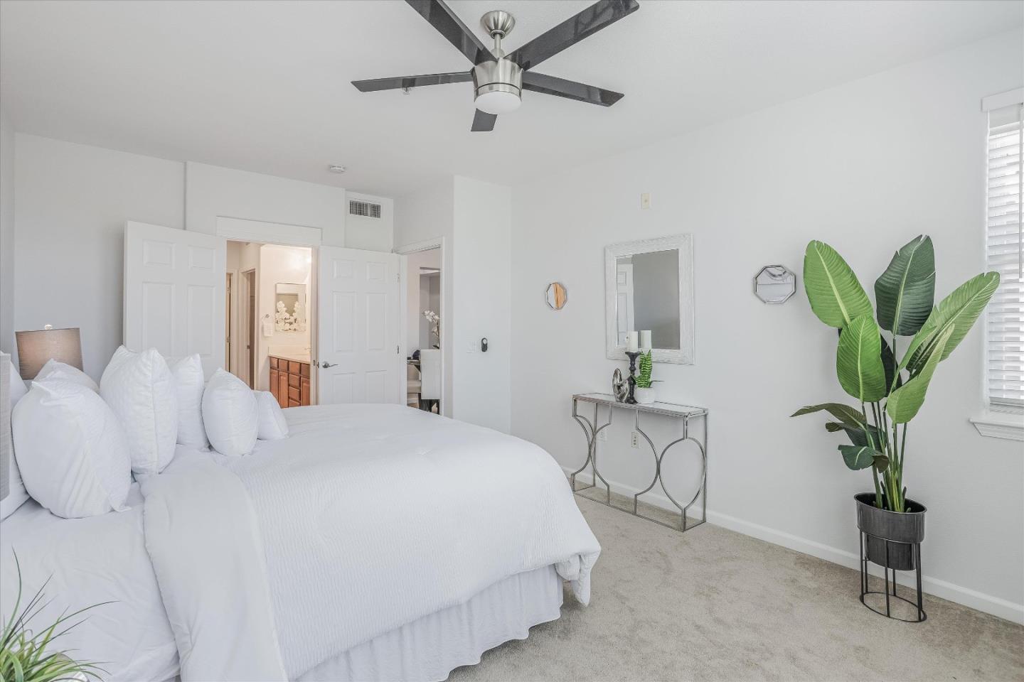 800 S Abel ST 519