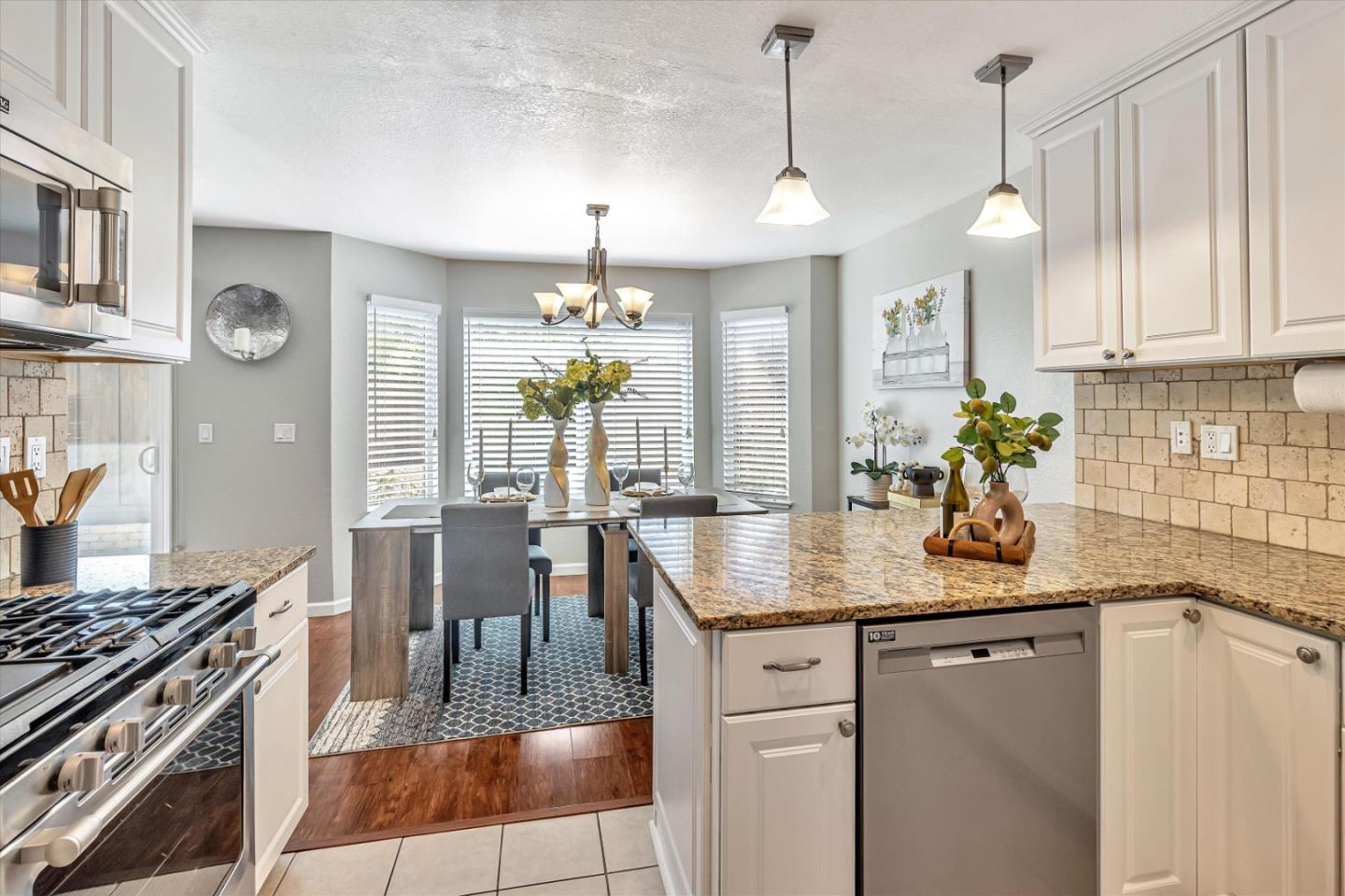 5639 Blossom Park LN