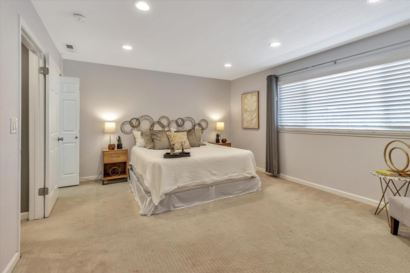 5639 Blossom Park LN