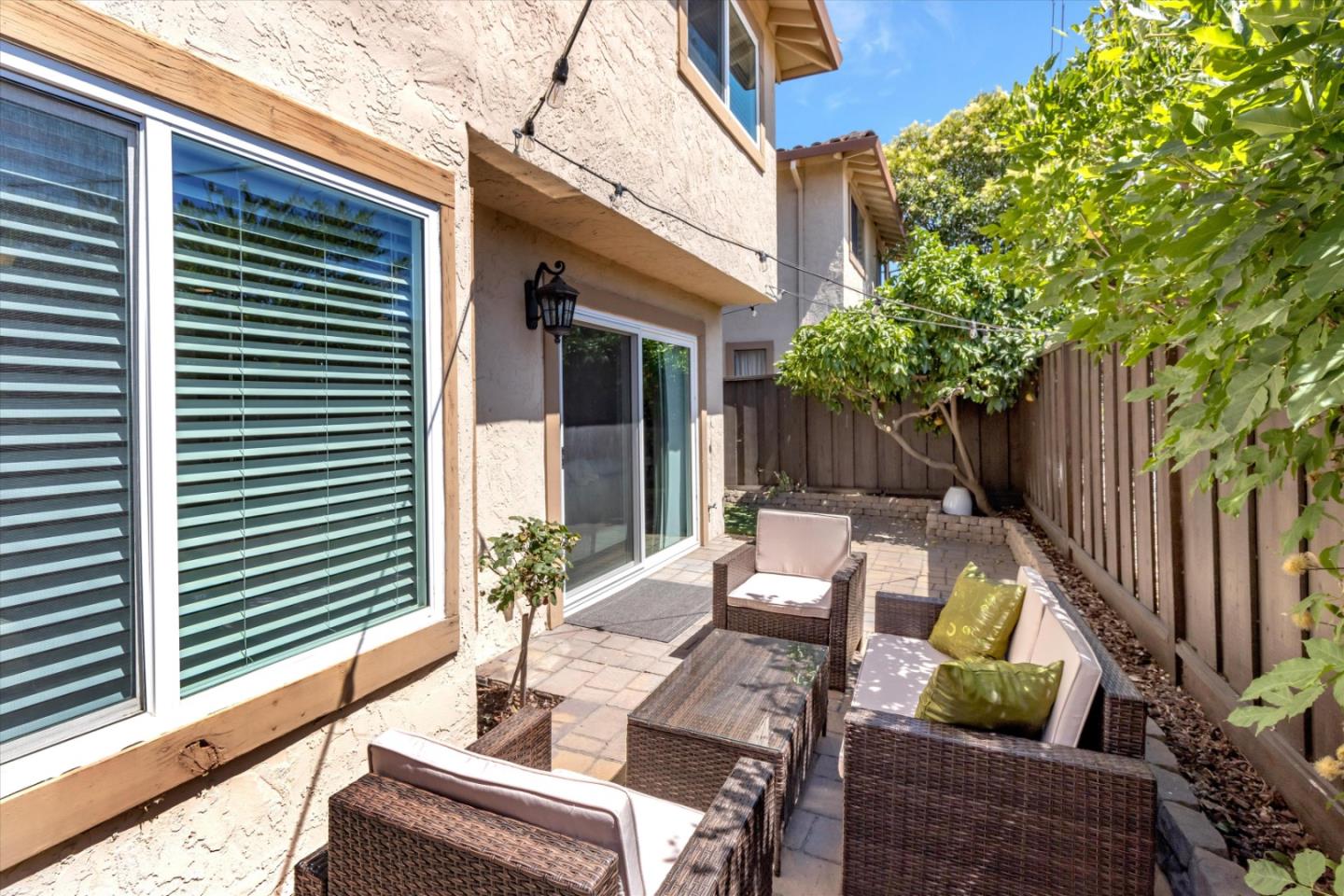 5639 Blossom Park LN