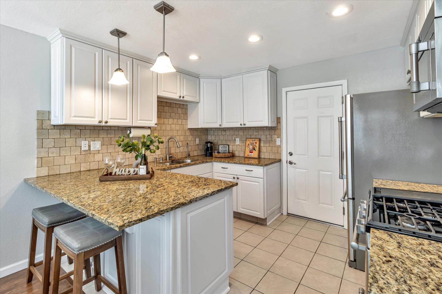 5639 Blossom Park LN