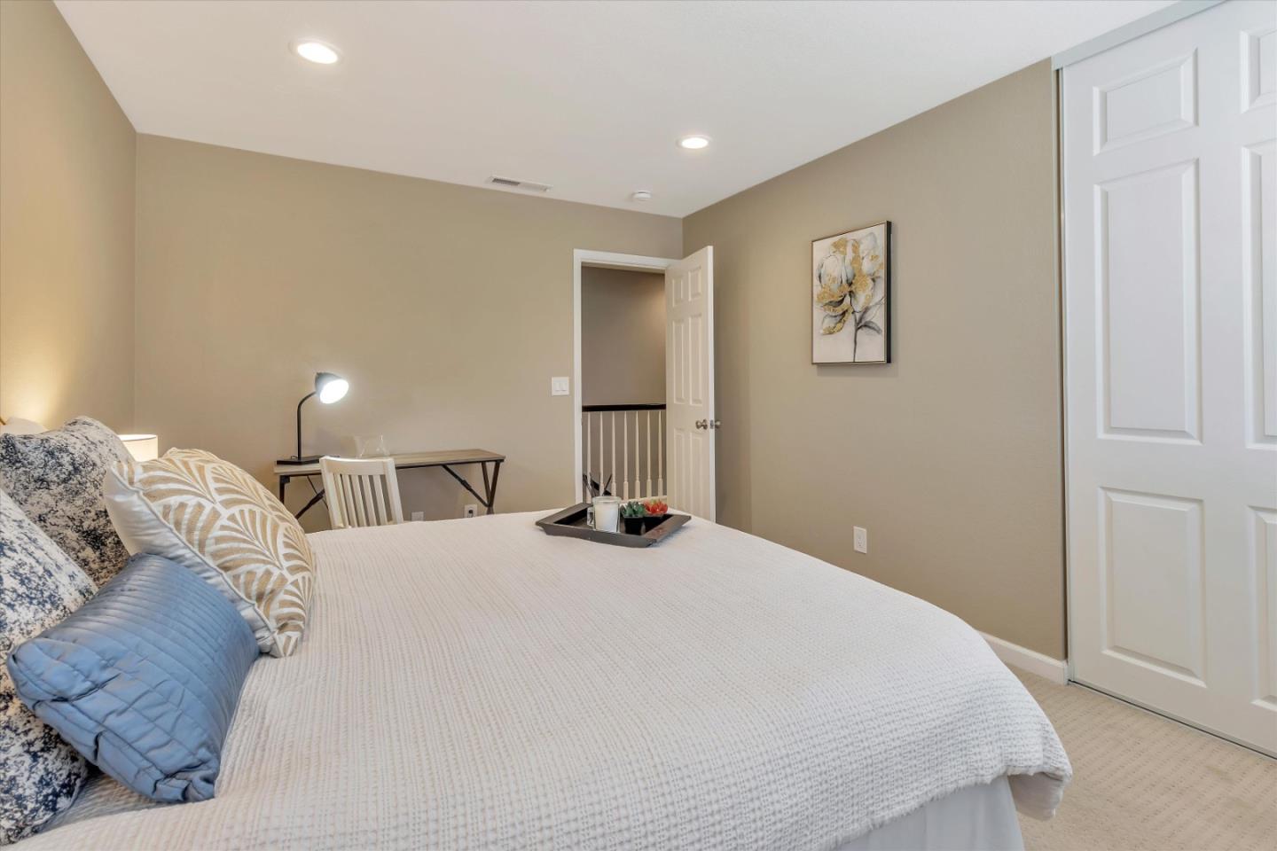 5639 Blossom Park LN