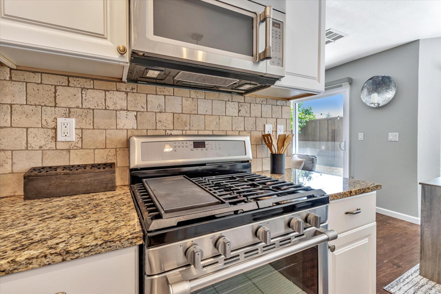 5639 Blossom Park LN