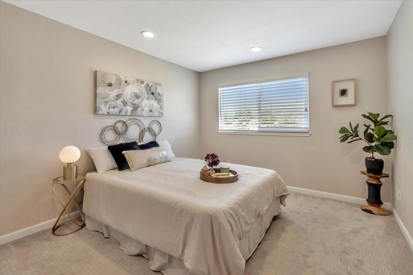 5639 Blossom Park LN