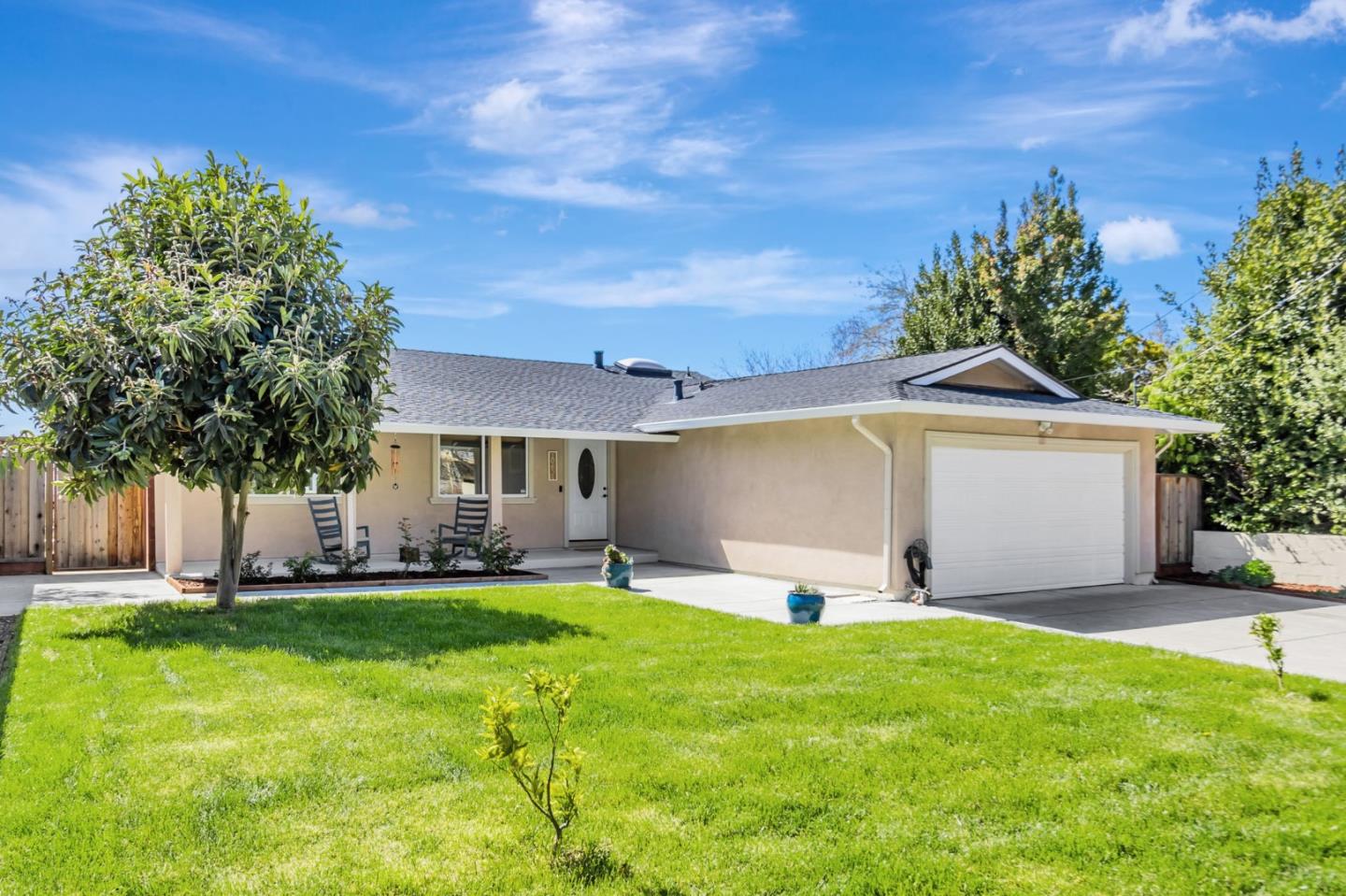 10651 Porter LN